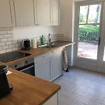 Vichy - 4 Chambres, Situe Dans Le Parc Du Chateau De Holiday home Charmeil