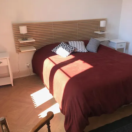 Hébergement de vacances 2 Bedroom Gîte-cottage- Chateau De *