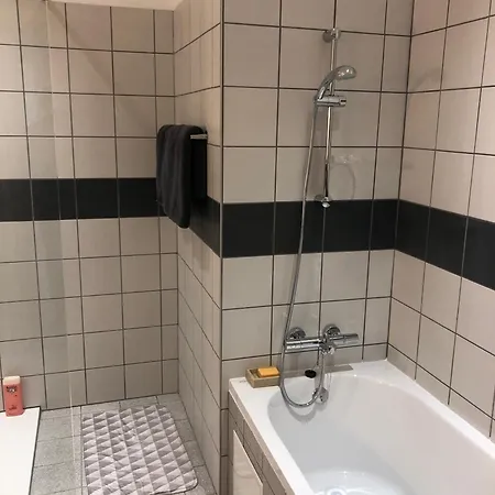 Casa vacanze Vichy - 4 Chambres, Situé Dans Le Parc Du Château De Charmeil