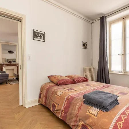 2 Bedroom Gite-cottage- Chateau De Charmeil