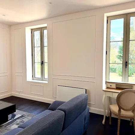 Vichy - 4 Chambres, Situe Dans Le Parc Du Chateau De Feriehus *