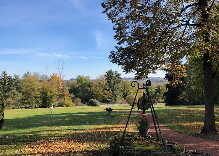 Vichy : Chateau De *